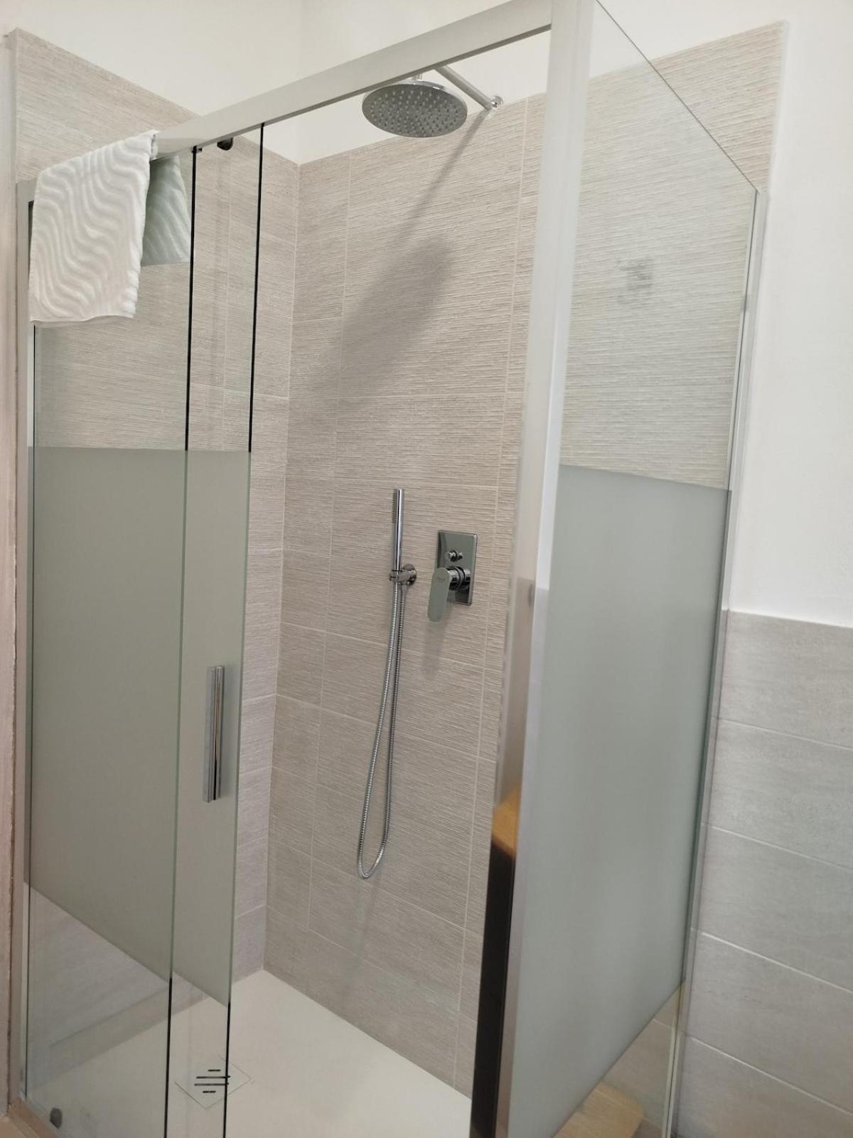 Con 2 Camere, Parcheggio E Terrazza Appartement